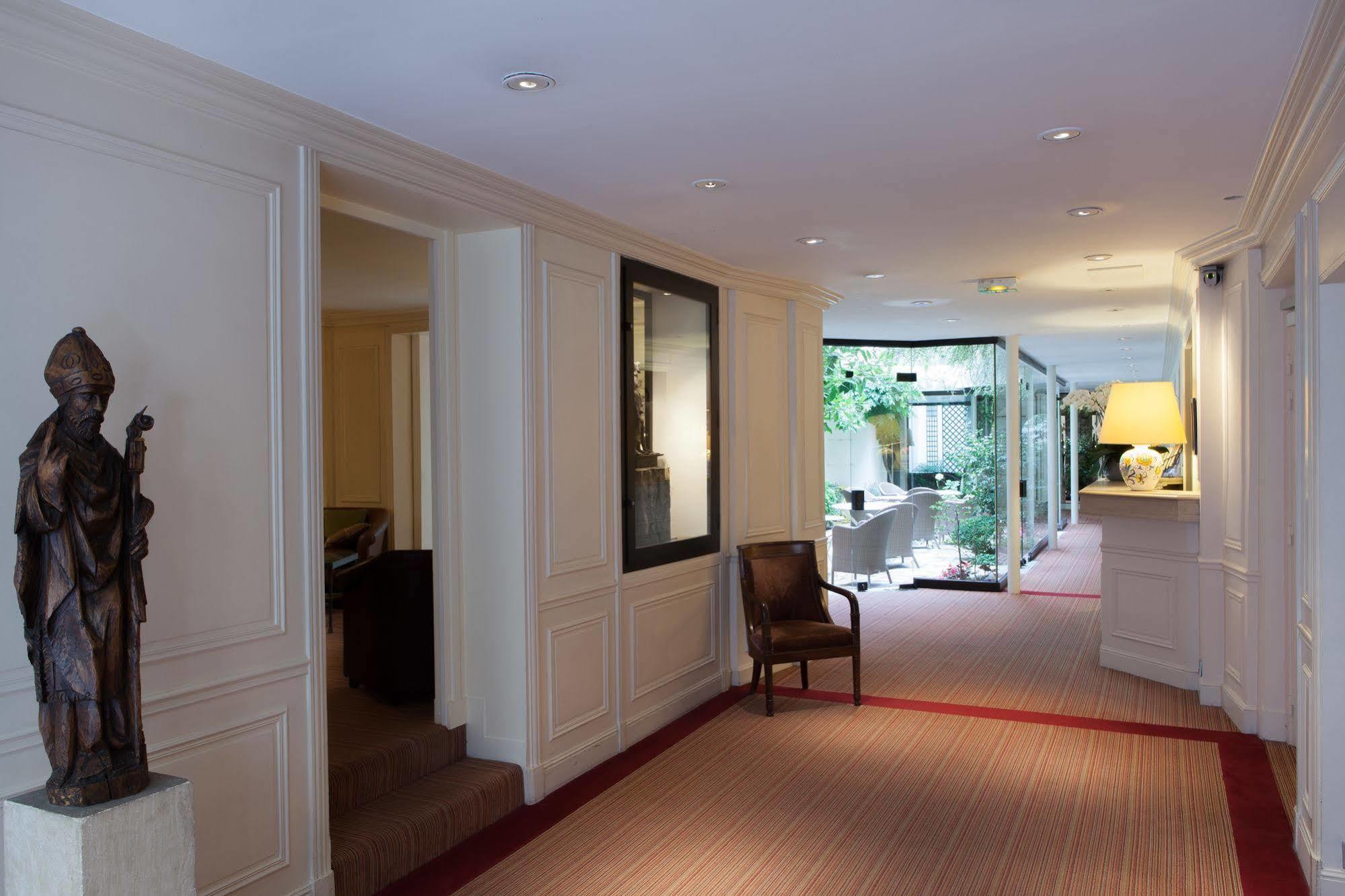 Des Saints Pères - Esprit De France 4* Paris