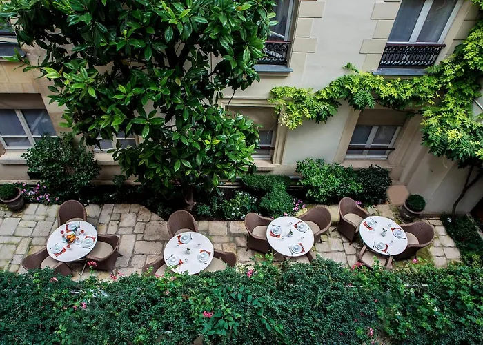 Hotel Des Saints Peres - Esprit De France